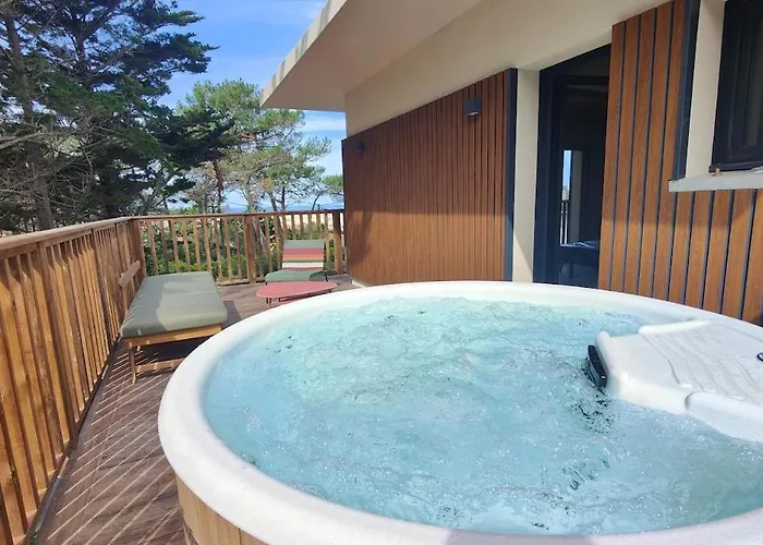 Villa Camelia Jacuzzi Vue