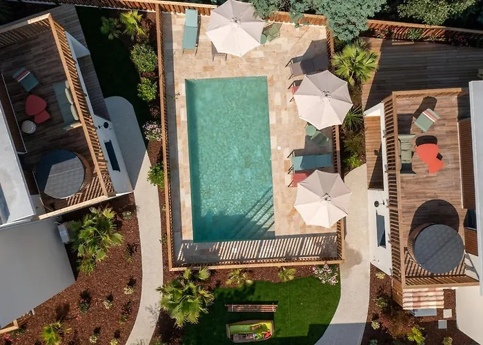 Camelia Jacuzzi Vue Villa Lacanau